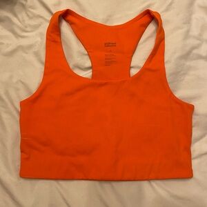 Girlfriend collective orange scoop neck cross back sports bra size M - NWOT